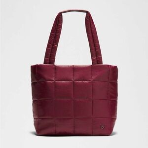 NWOT lululemon Quilted Grid Tote Bag 12L
